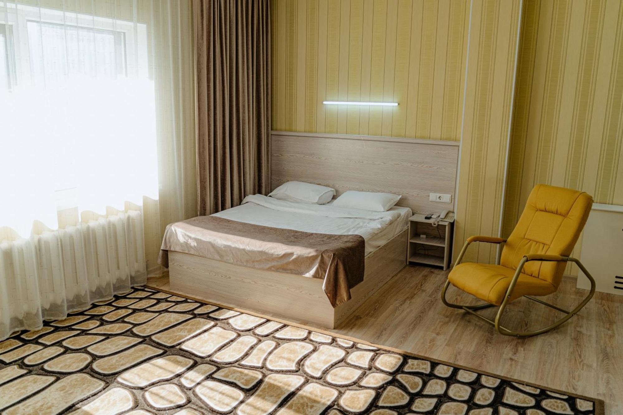 Union Plaza Hotel Astana Exterior foto