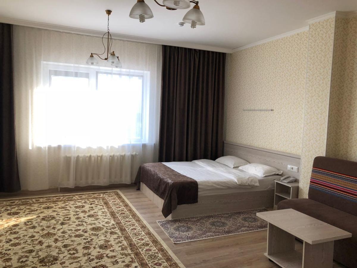 Union Plaza Hotel Astana Exterior foto